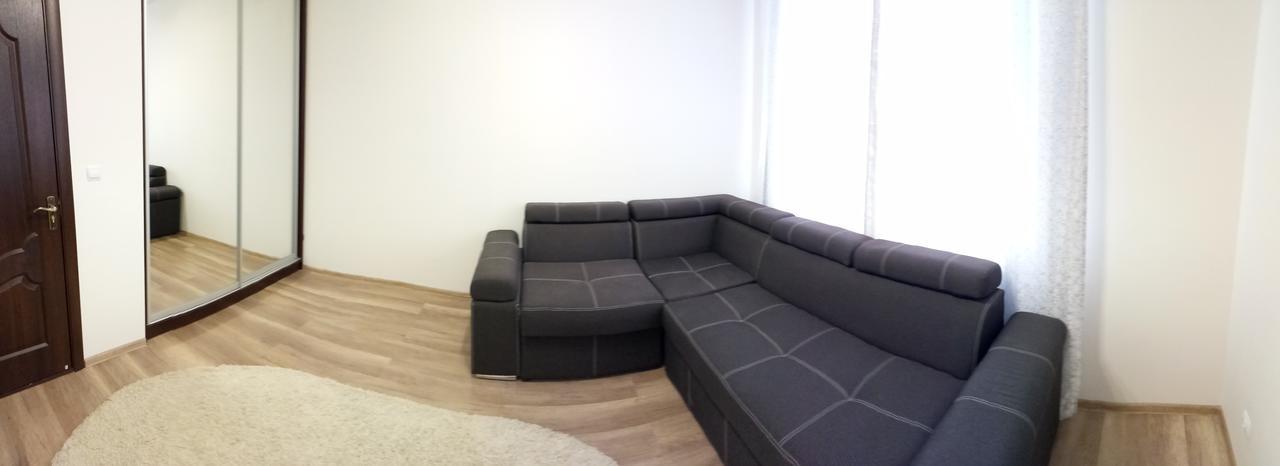 Gil Apartments, On Mynaiska 18 Oujhorod Extérieur photo